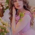 Emelia Cameron - Facebook