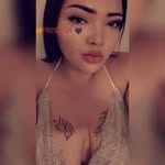 Emelia Flores - @emeliaflores93 - Instagram