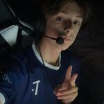 Emil Benjamin - @emilchiller - Instagram