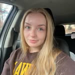 Emily Lyons - @emily__lyons - Instagram