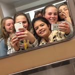 Emily Acker - @em1ly_friends - Instagram