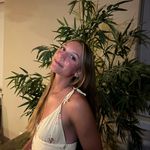 emily aman - @emily_aman - Instagram