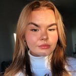 Emily Barry🤍 - @emilysarahbarry - Instagram