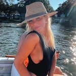 Emily Batts - @emilybatts - Instagram
