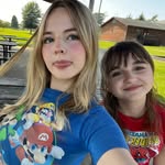 Emily Beard - @emilybeard47 - Instagram