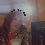 @emilybear38 - Instagram