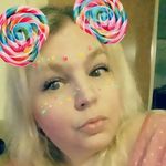 Emily Behr - @tryingtolovewhoiam - Instagram