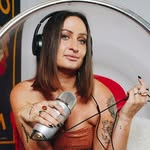 Emily Bracey - @emilyebraceycomedy - Instagram