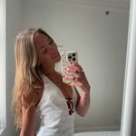 Emily Brett - @emilyarker - Instagram