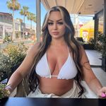 Emily Burdett - @emilyburd.x - Instagram
