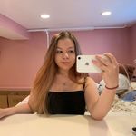 Emily Buxbaum - @buxbaumemily - Instagram