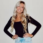 Emily Calewarts - @emilycalewarts - Instagram