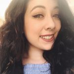 Emily Coughlin - @beautyandlipsbyem - Instagram