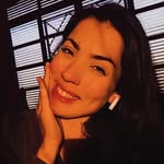 Emily Lourenço M. Monteiro - @emilycoversinger - Instagram