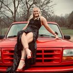 em - @emilycrumbo - Instagram