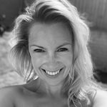 Emily Deeker - @emilydeekersky - Instagram