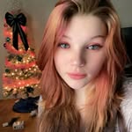 Emily Dewey - @synemilyy_716 - Instagram