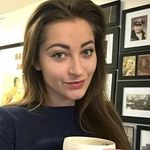 Emily Edens - @florencevida74 - Instagram