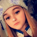 Emily Ennis - @it_me_emily0430 - Instagram