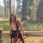 Emily Ewing - @emily.ewing.52 - Instagram