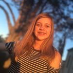 Emily Aparecida Fleischmann - @emilyaparecida1711 - Instagram