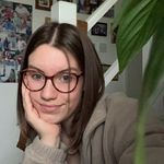 Em 🎞️ - @emilyfreer04 - Instagram