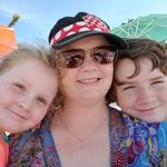 Emily Grantham - @emily.grantham.50 - Instagram