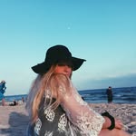 Emily Halpin - @emilysh.closet - Instagram