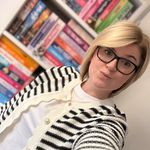 Emily Healey 🇬🇧 - @what_ems_reading - Instagram
