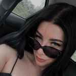 Emily Howitz - @emily_howitz - Instagram
