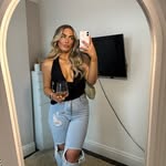 emily - @emilykeenbarnesx - Instagram