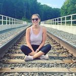 emily moll - @emillyy__0 - Instagram