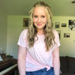 Emily Nickerson - @emmodestcloset - Instagram