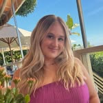 Emily O’Connell - @emconz_ - Instagram