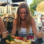 Emily O’Connell - @emilyoconnell24 - Instagram