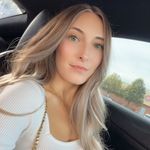 emm - @emilyparisi_ - Instagram