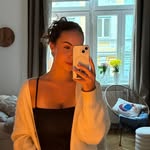 Emily | 24 | VIE | 🌙 - @emily_patek - Instagram