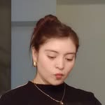 Emily Perón - @emily_peroon - Instagram