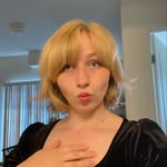 emily pew - @pewsclues - Instagram