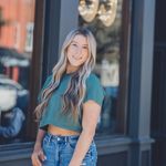 EM - @emilypopeeee - Instagram