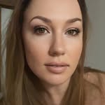 Emily Rae - @emmasolotraveler - Instagram