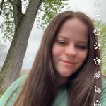 Emily Raines - @emily.raines.773 - Instagram