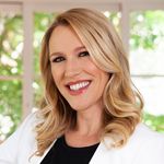 Emily Sinclair | REALTOR | Los Angeles - @realitygirl - Instagram