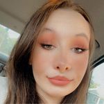 Emily Sloane - @emilyscrazylife - Instagram