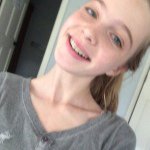 Emily Travers - @xoxoxoxo_emily - Instagram