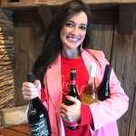 Emily Newman-Edwards  |  Wine Lover - @emilywinesgc - Instagram