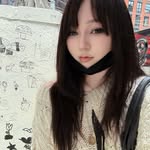 Emily Yan - @emeovoii - Instagram
