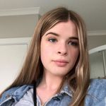 Emily Youngman - @sellingemilysclothes_ - Instagram