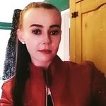 Emma Bain - @emmabain18 - Instagram