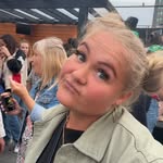Emma Bath - @emmalbath - Instagram